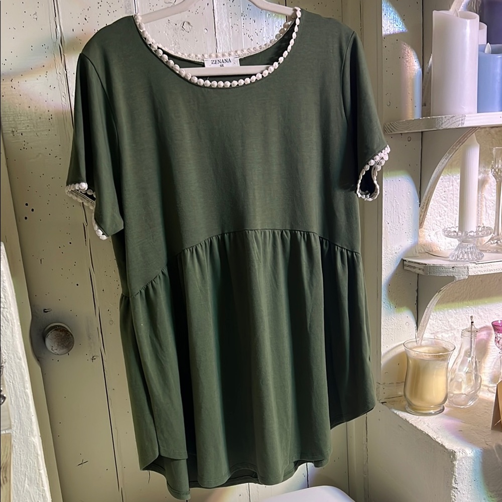 Zenana Outfitters Green Tunic with Peter Pan Collar and Boxy Relaxed Fit